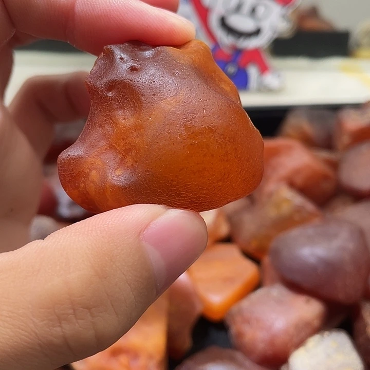 裸石琥珀未镶嵌手把件