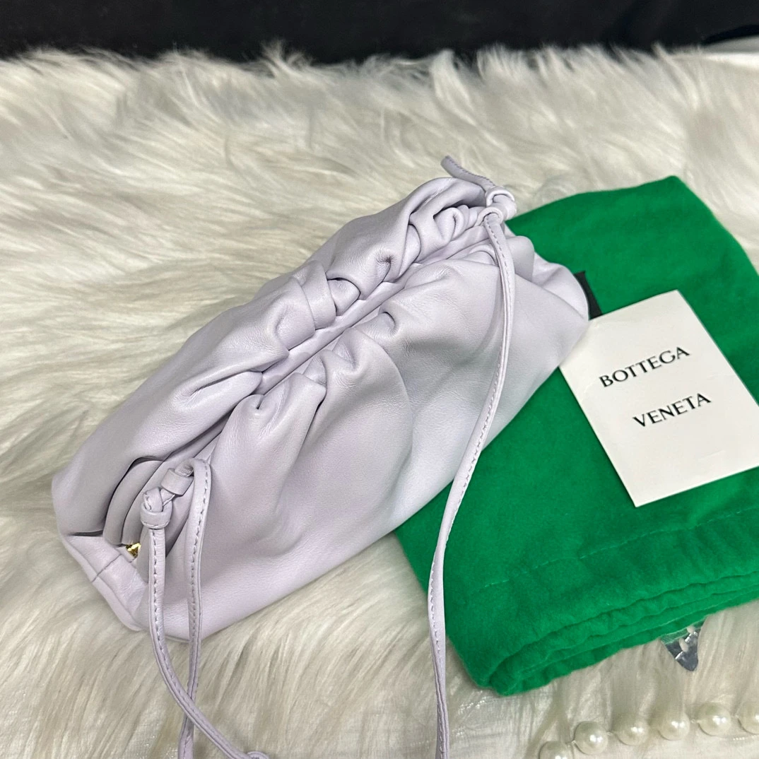 95新 BOTTEGA VENETA/葆蝶家 bv香芋紫云朵斜挎包