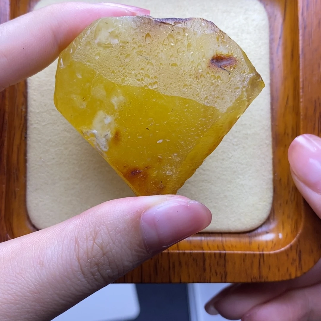 未镶嵌定制蜜蜡k***o陈