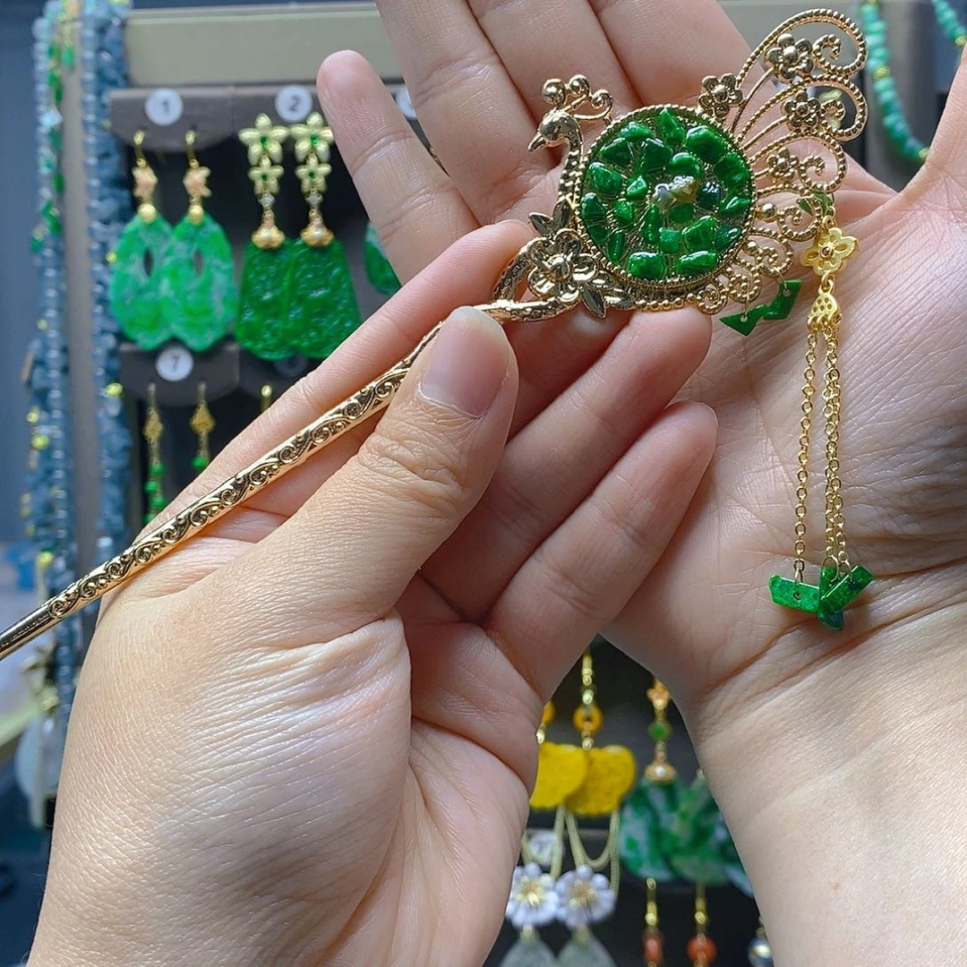 未镶嵌翡翠耳饰翡翠