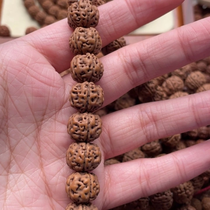 金刚菩提吊坠星**.手持