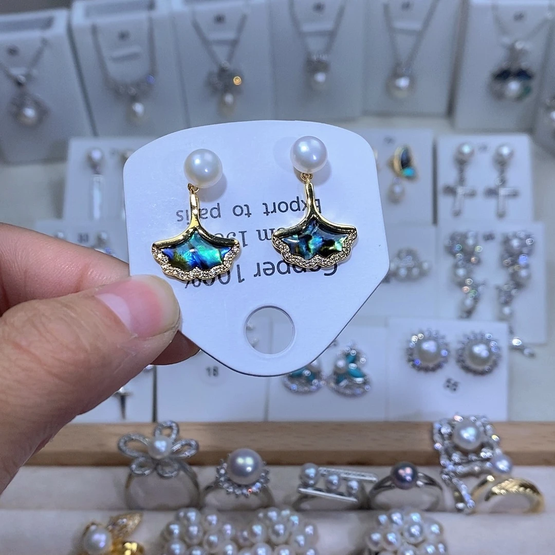 淡水珍珠耳饰未镶嵌