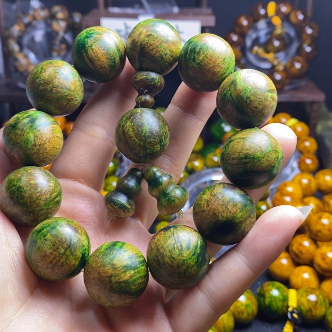 一***土木质非金属琥珀木2.0尺寸水磨砂山水画