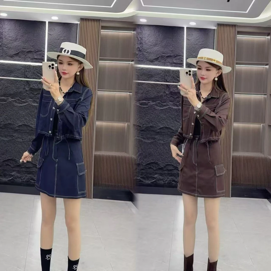 精品0956 时尚韩版长袖单排扣上衣 加 双兜短裙 两件套