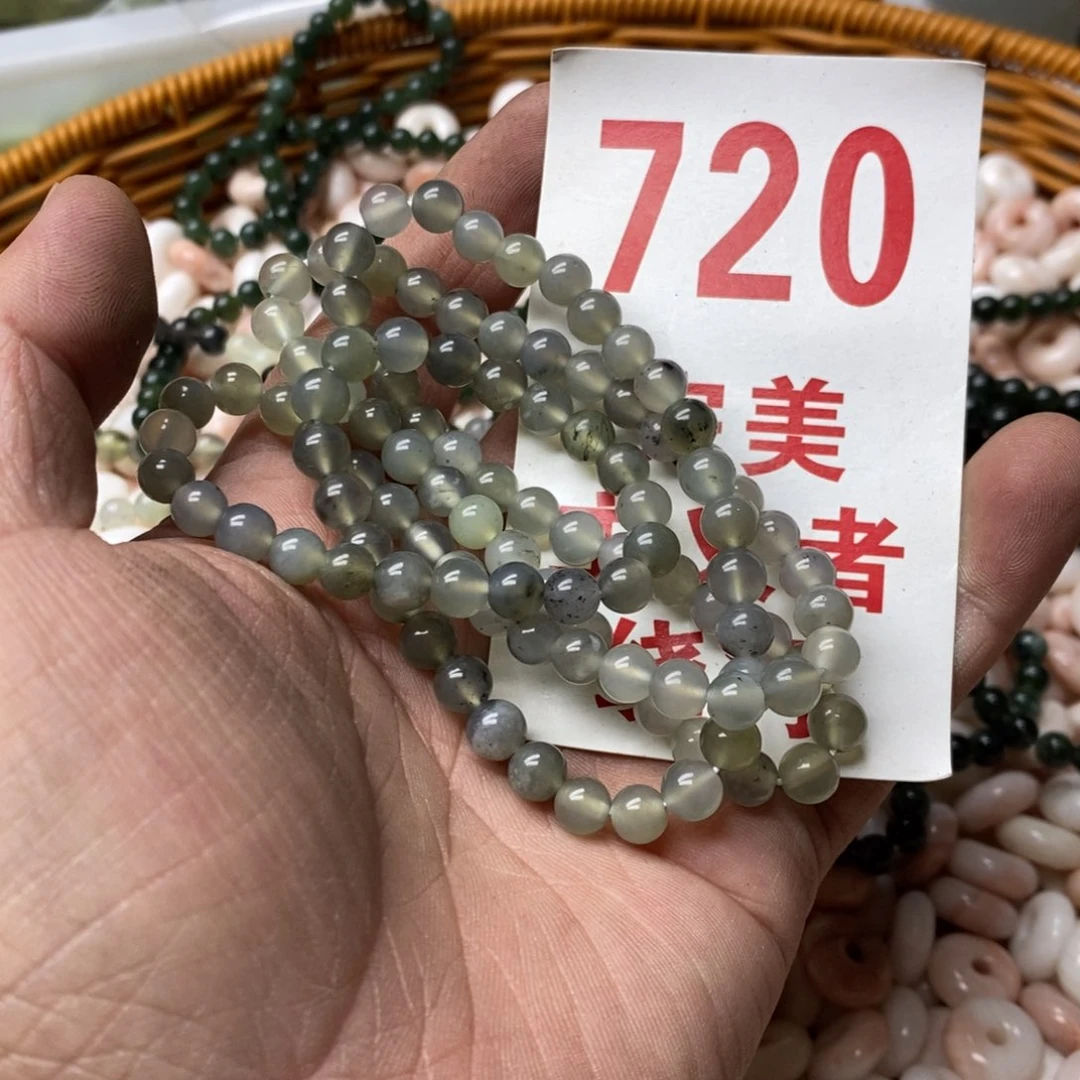 蛇纹石玉挂坠未镶嵌