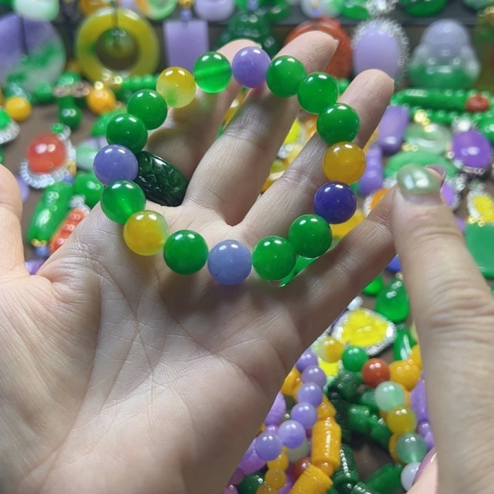 翡翠未镶嵌颈饰吊坠