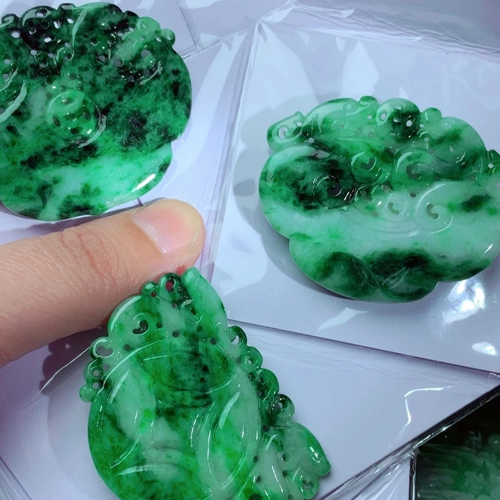 翡翠未镶嵌吊坠(不含链)多样性发一个