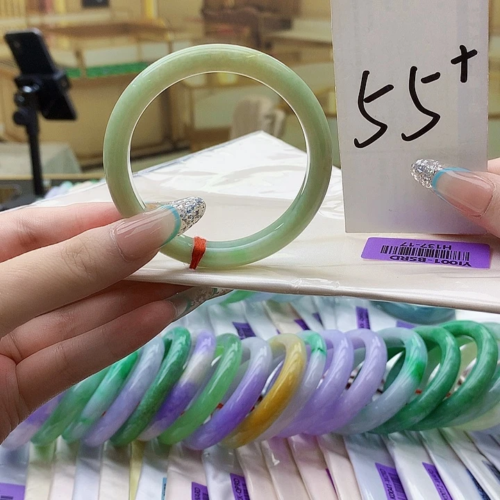 翡翠未镶嵌手镯nn