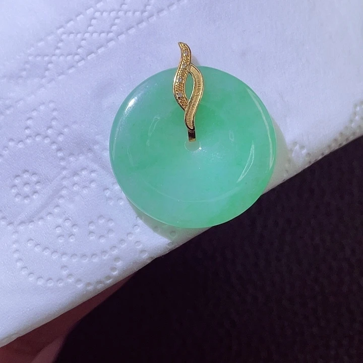 颈饰18K金镶嵌翡翠翡翠