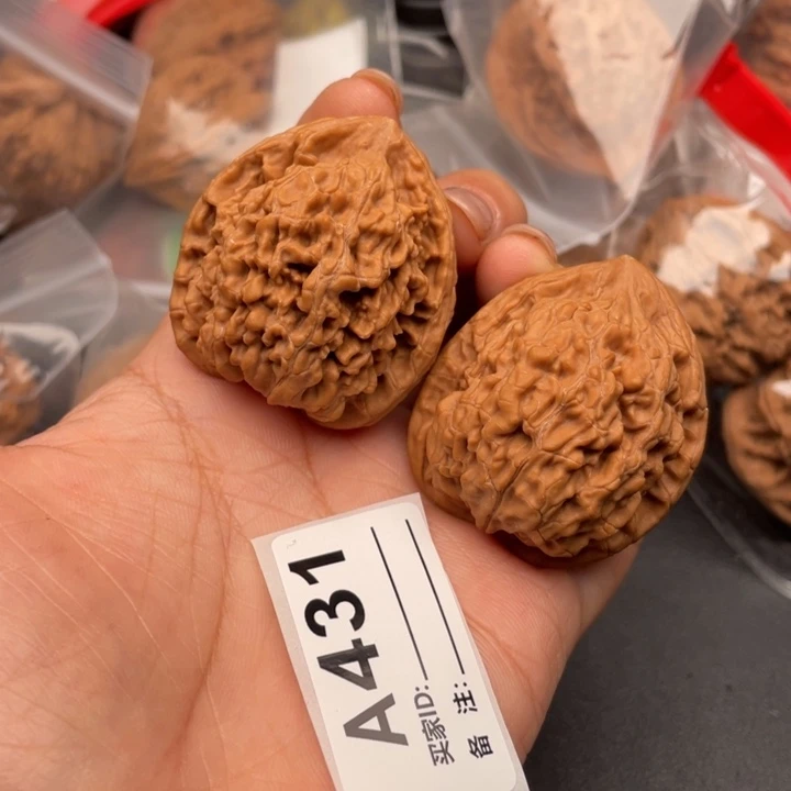 文玩核桃吊坠核桃