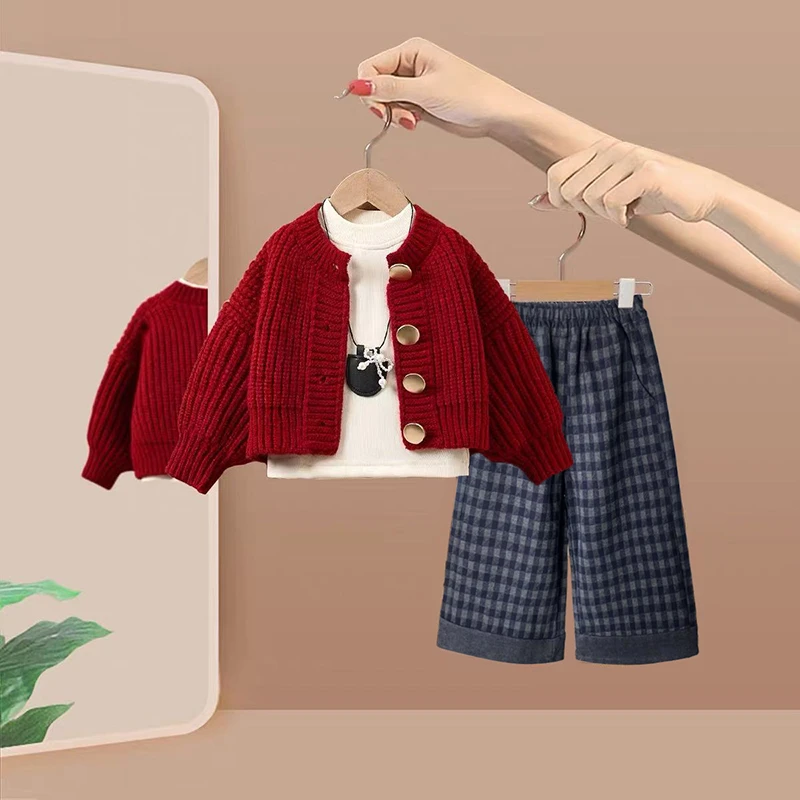 女宝宝春秋装三件套装2025新款毛衣女童时髦深秋季穿搭洋气儿童潮