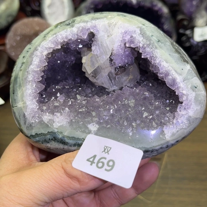 水晶未镶嵌大型摆件（非配饰）方解石