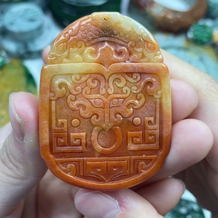 颈饰未镶嵌翡翠吊坠