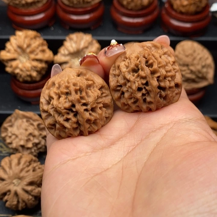 文玩核桃吊坠秦岭秦闷32.5-33修尖福利