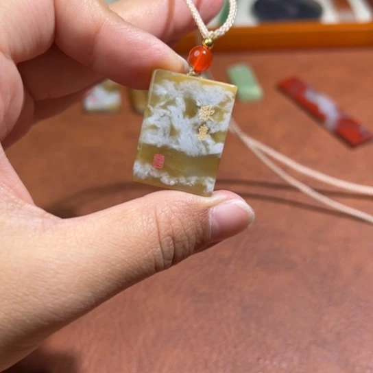 和田玉（糖玉）未镶嵌包链