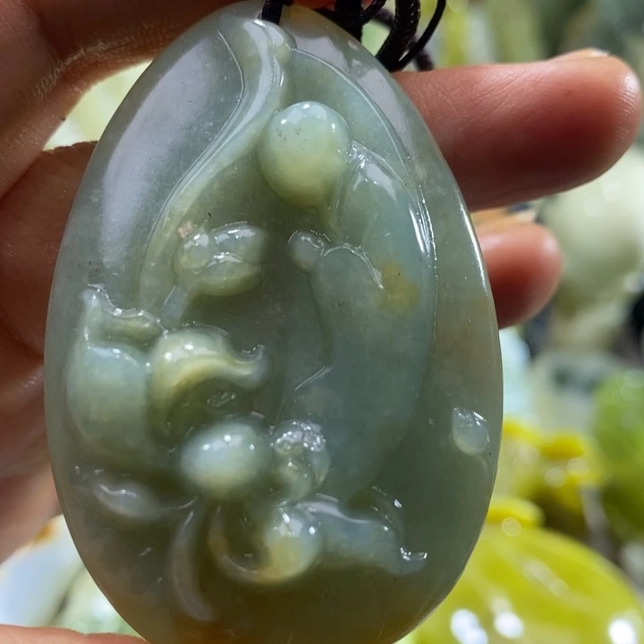 岫玉未镶嵌岫玉吊坠