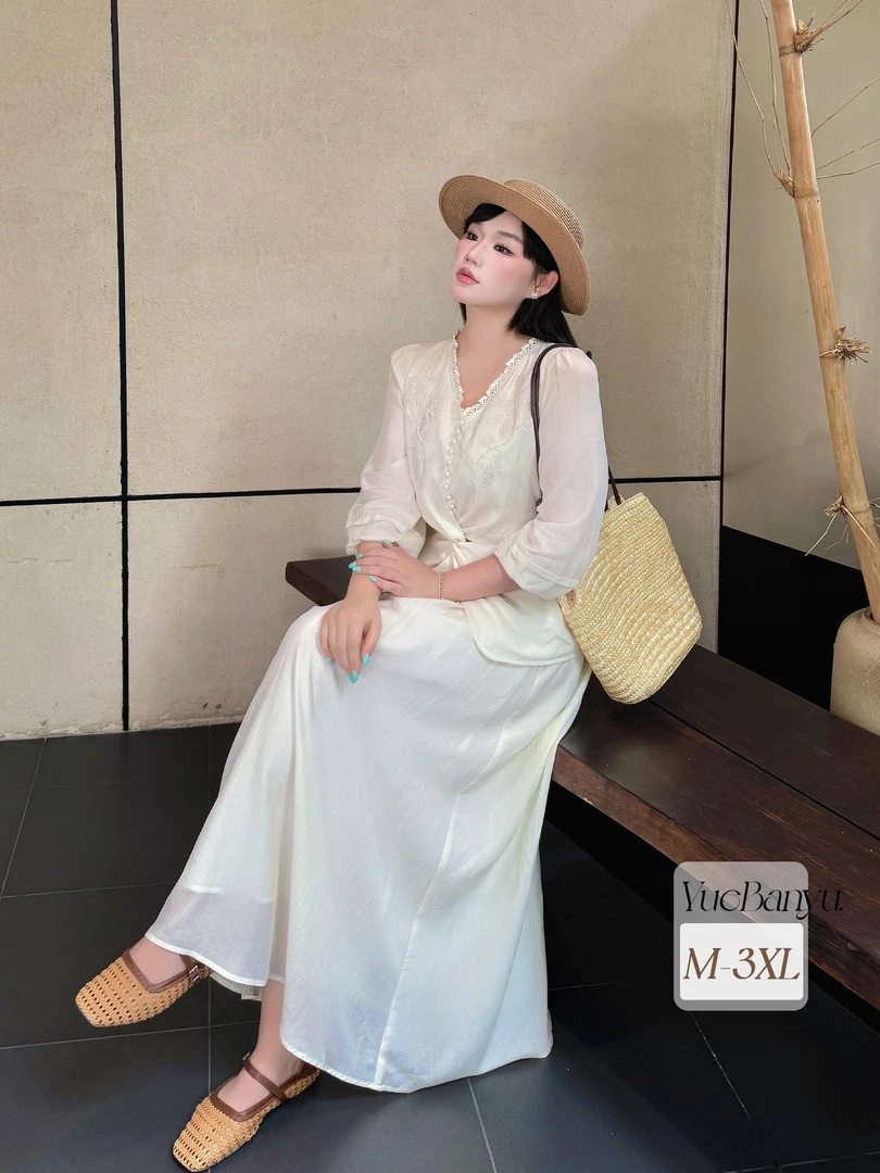 月半鱼【清香玉】法式老钱风刺绣米色收腰上衣半裙显瘦气质两件套