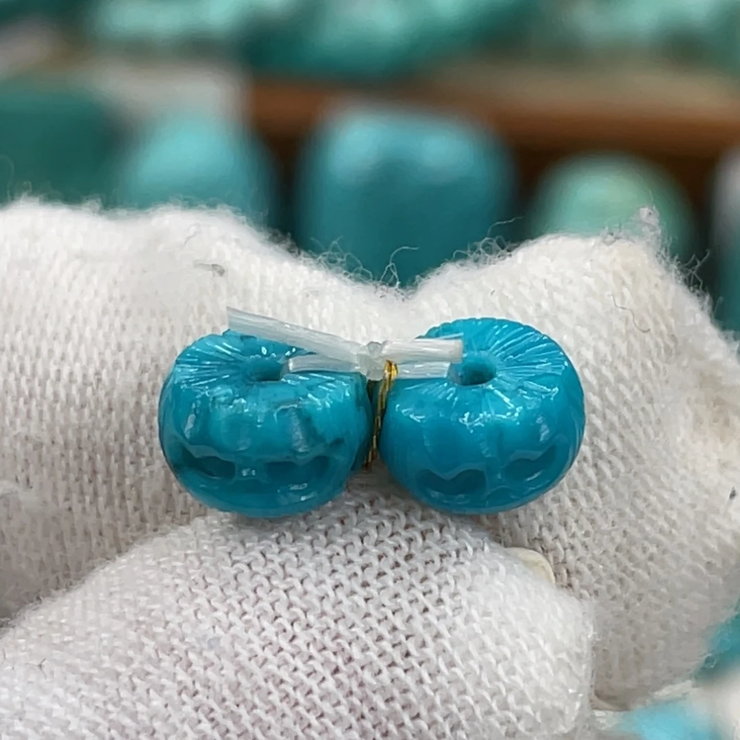 绿松石未镶嵌挂件