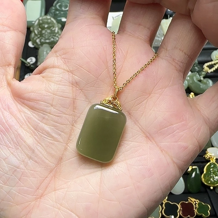 颈饰银S925镶嵌和田玉