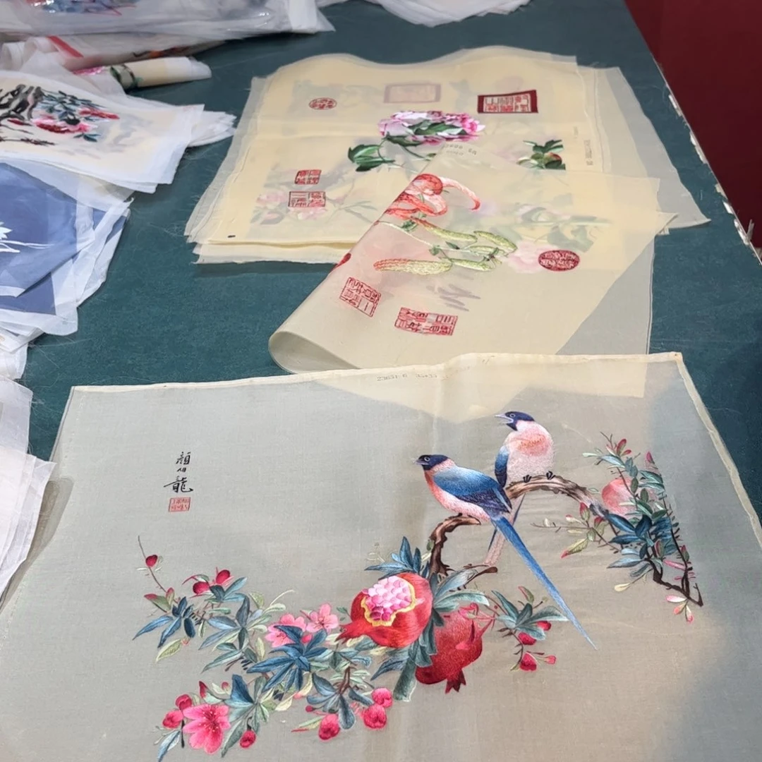 飞***天织绣纯手工打造一个人