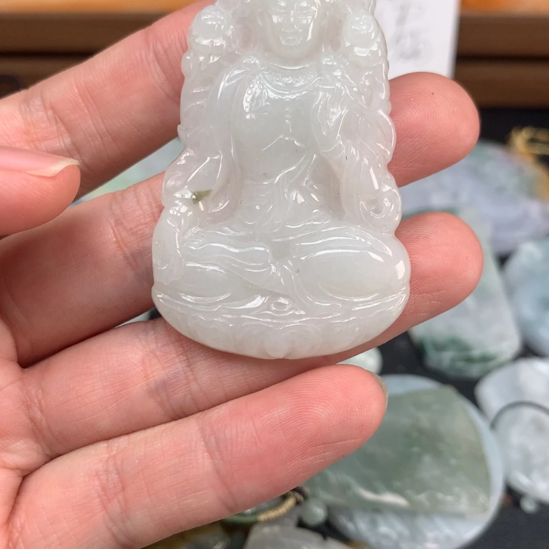 花***州翡翠未镶嵌颈饰福利