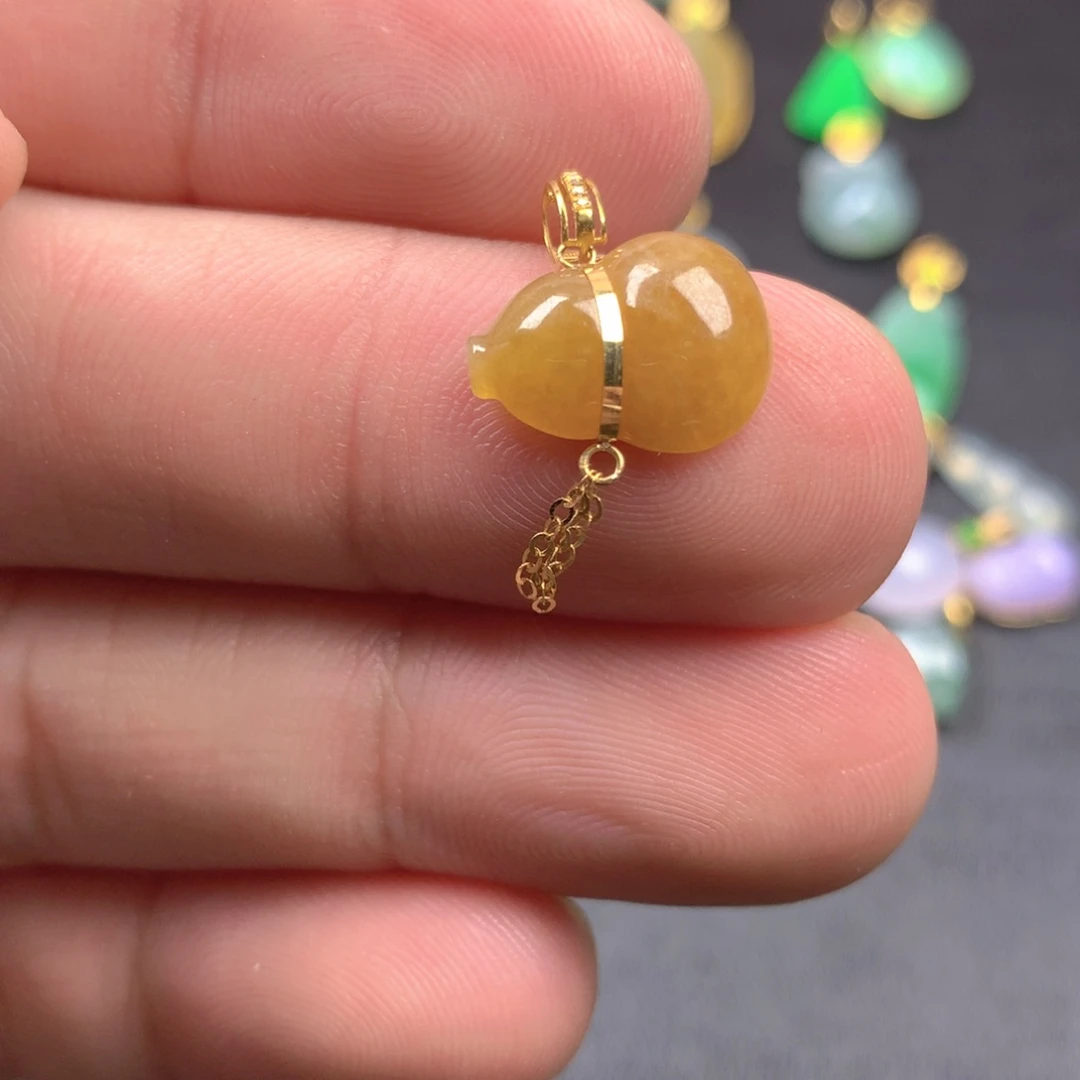 【闪购商品】颈饰18K金镶嵌翡翠翡翠