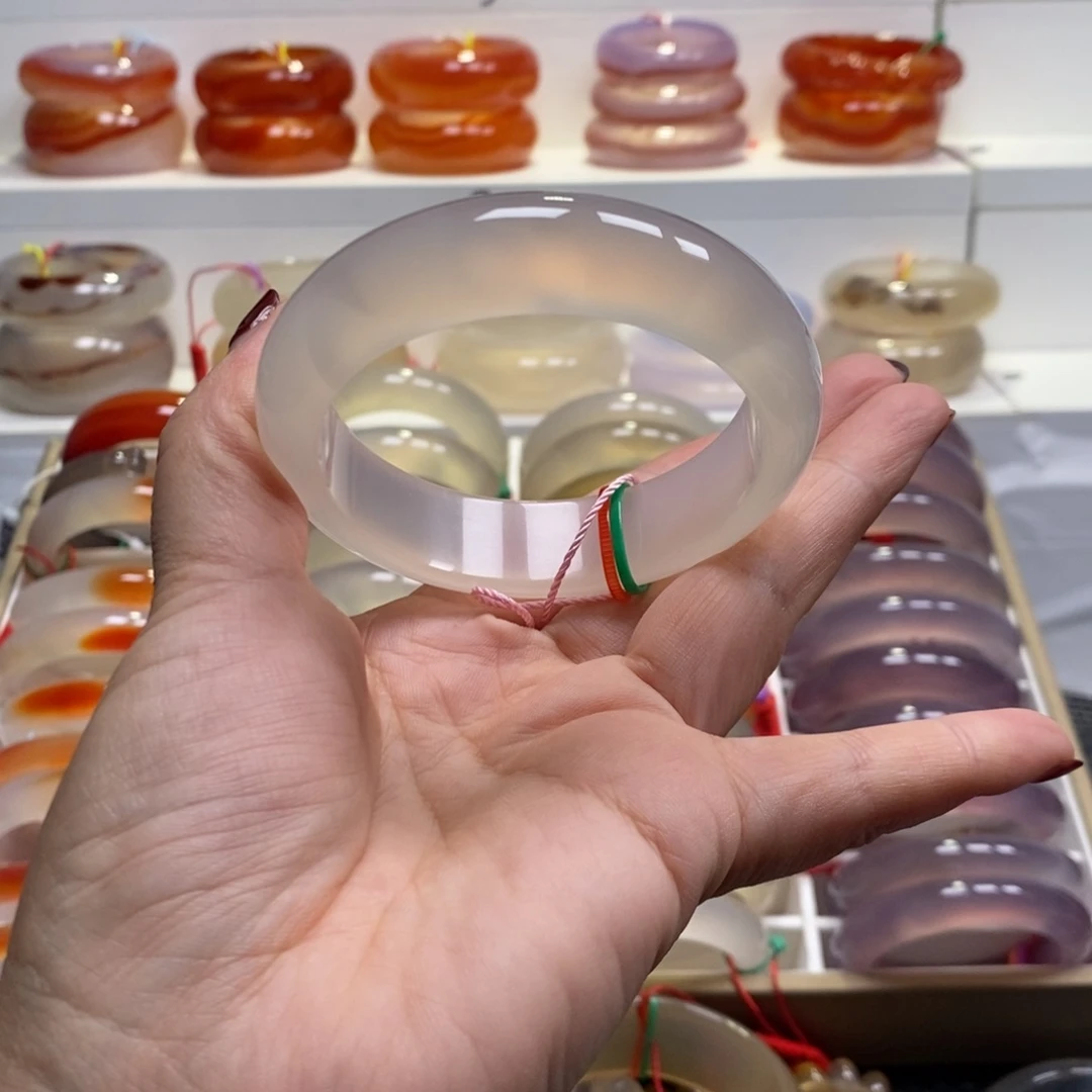 玛瑙/玉髓未镶嵌手镯