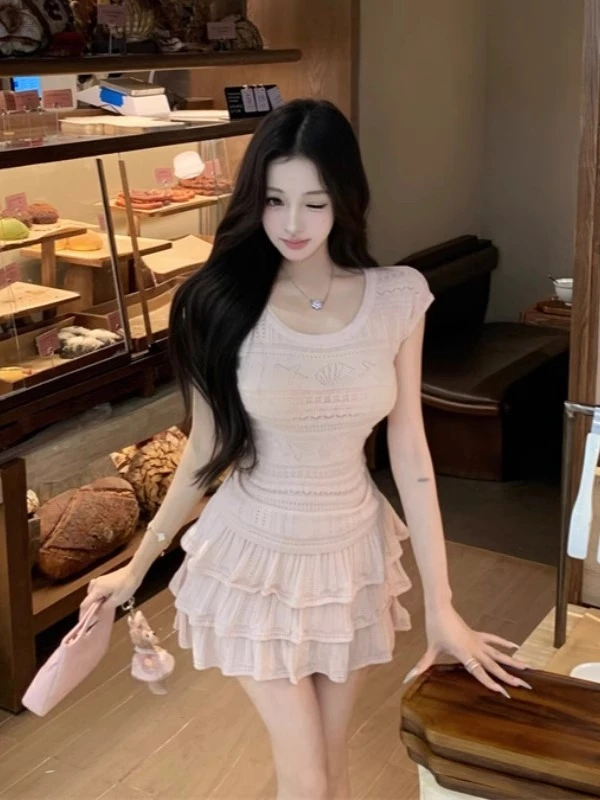 夏季新款纯欲气质温柔风钩花短袖针织背心上衣搭配蛋糕半身裙套装