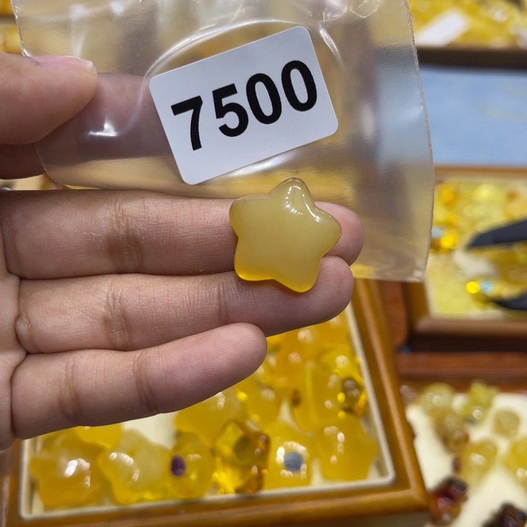 琥珀珠宝奇石未镶嵌