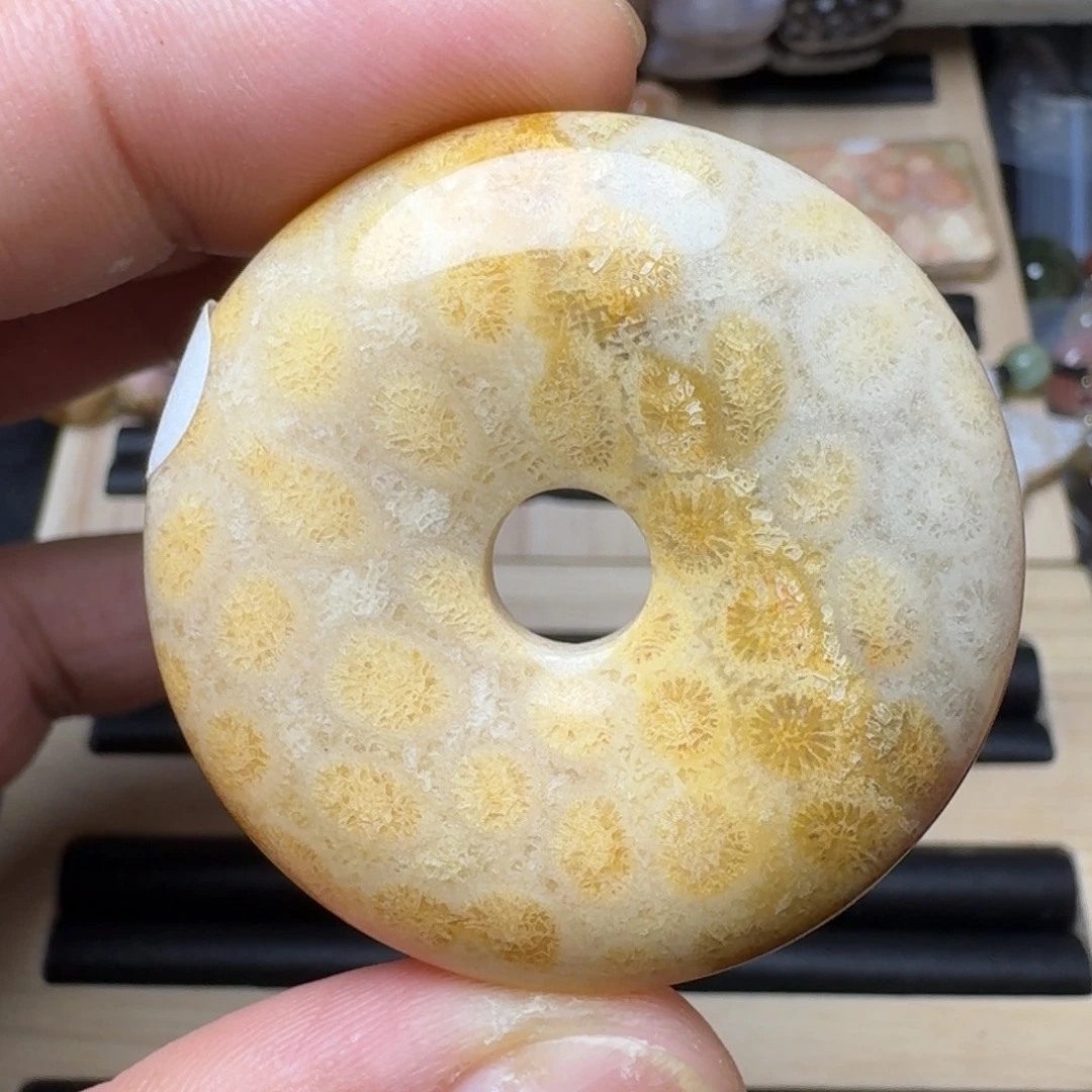 未镶嵌纯天然色有机玉石保真色硅化玉
