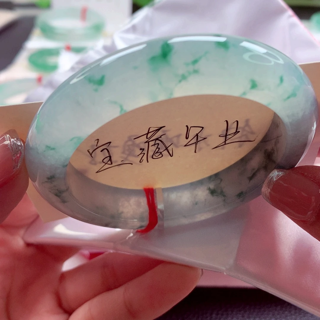 春***花未镶嵌手镯翡翠师妹中万超强意境冰飘花