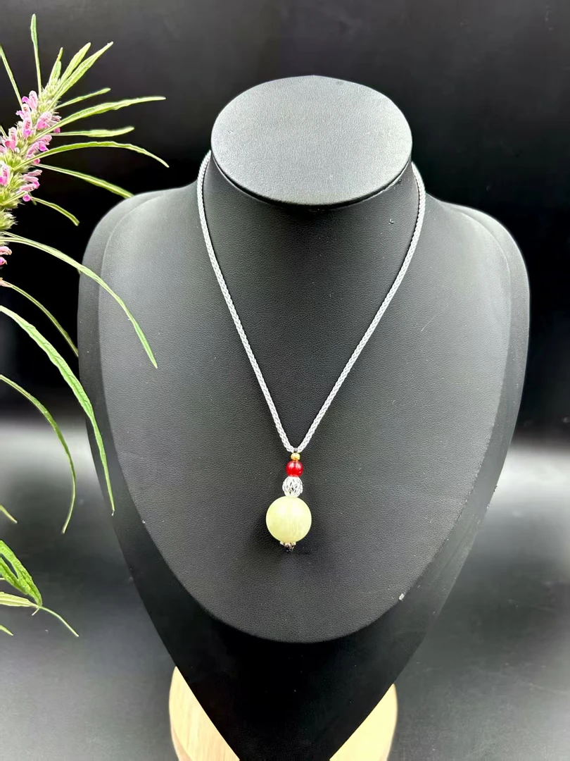 天然岫玉转运珠吊坠 多样性发一个