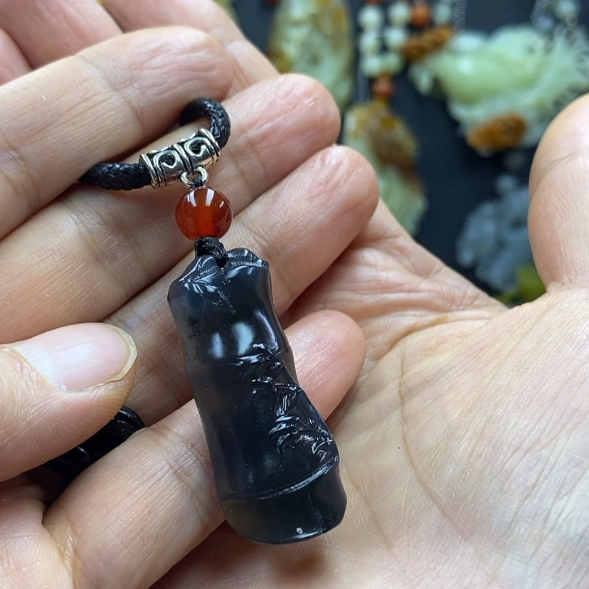 【闪购商品】蛇纹石玉吊坠未镶嵌生*米