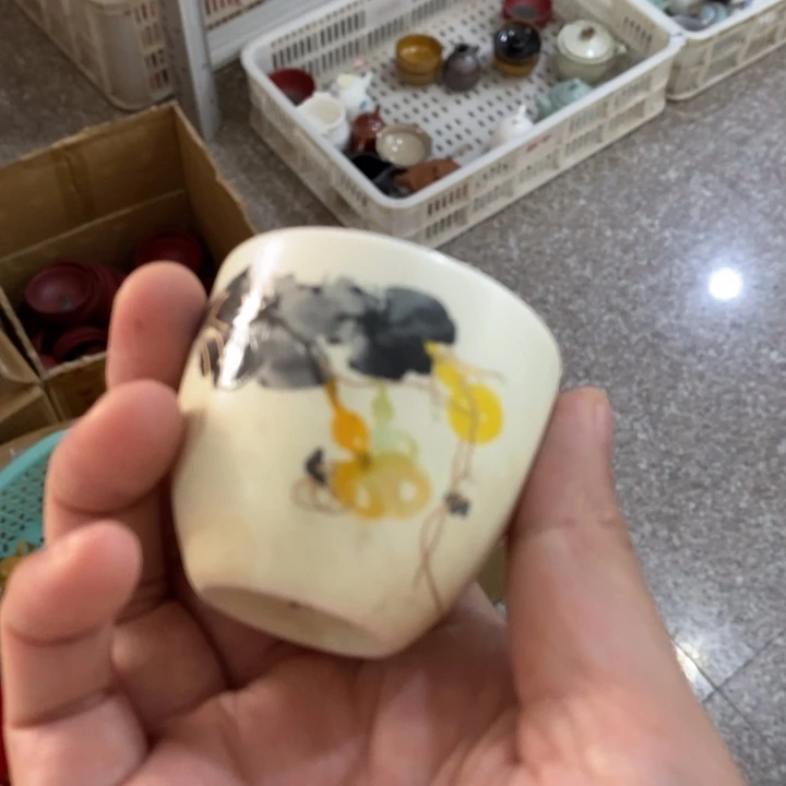 陶瓷艺术品及陶瓷壶壶