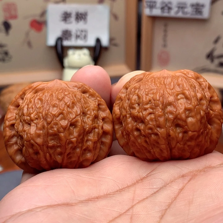 文玩核桃吊坠39全美品血麒麟10号