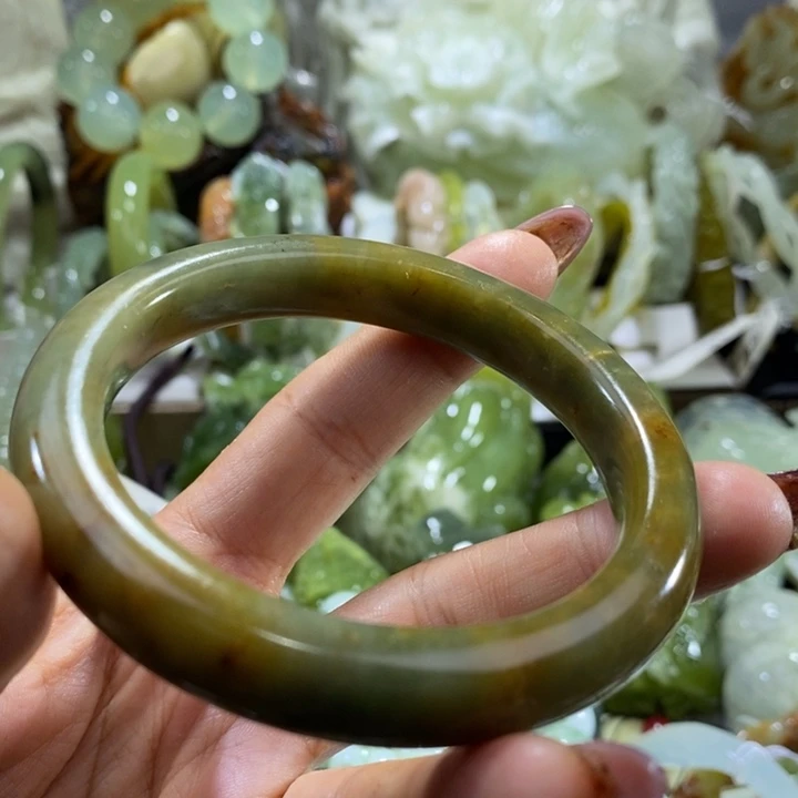 岫玉未镶嵌岫玉手镯