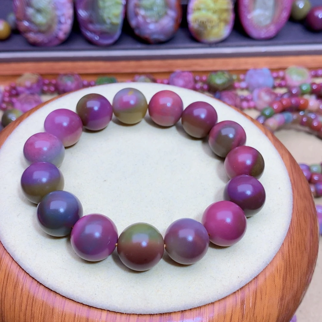 朱***宜玛瑙未镶嵌手链盐源