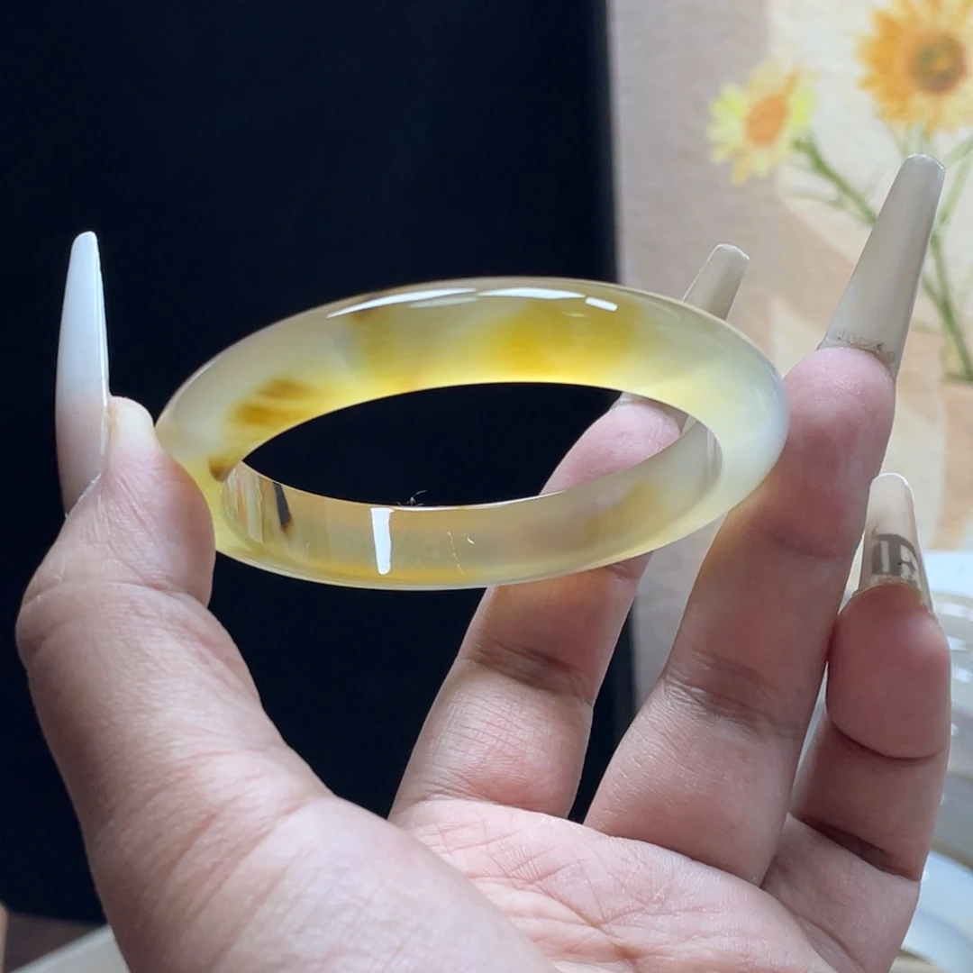 玛瑙/玉髓手镯未镶嵌57.6