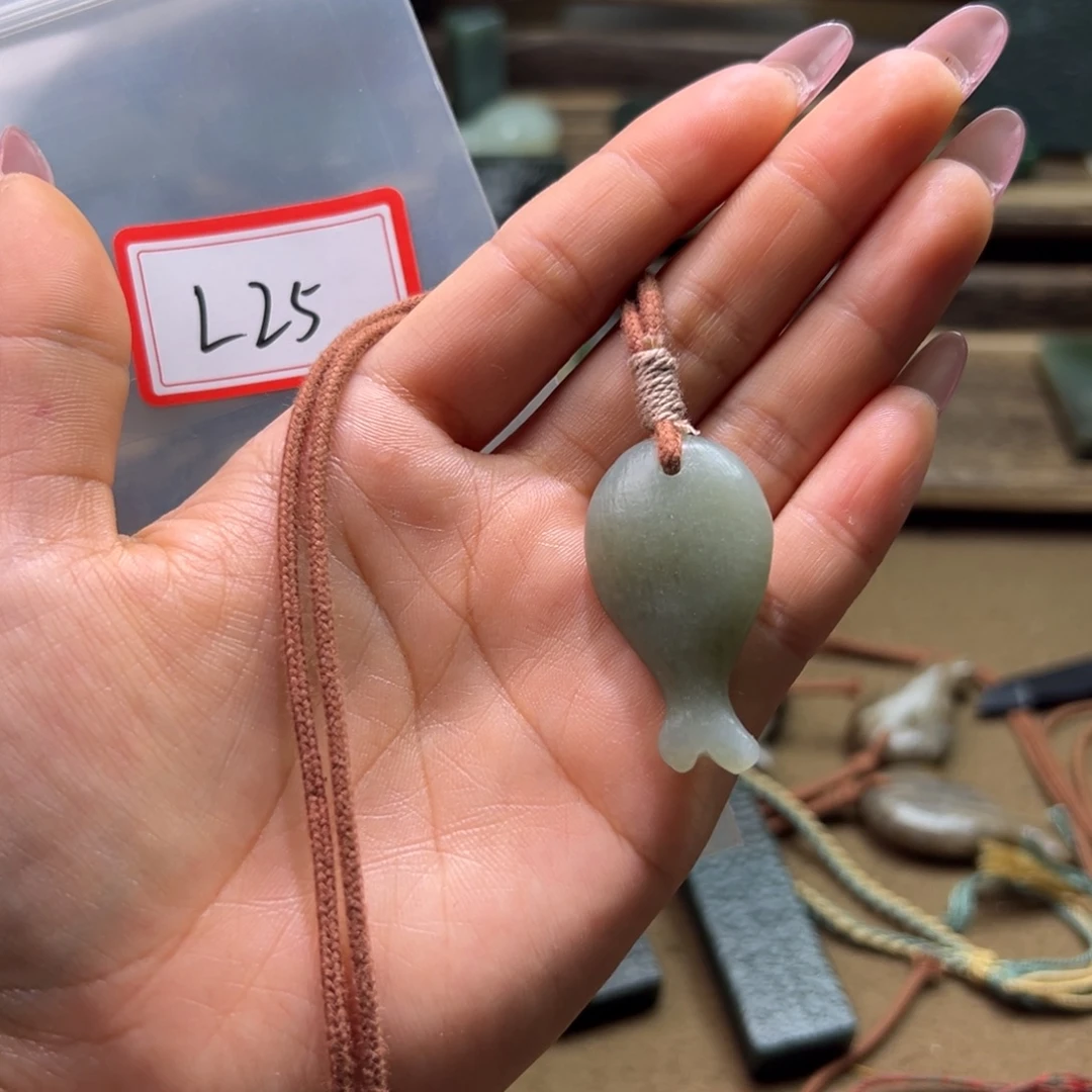 和田玉（糖玉）未镶嵌颈饰