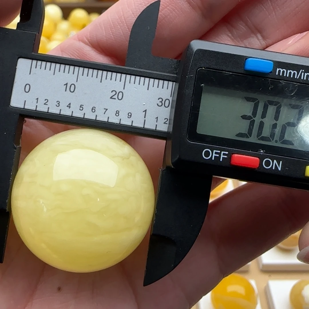 蜜蜡未镶嵌裸石微微瑕白花珠子