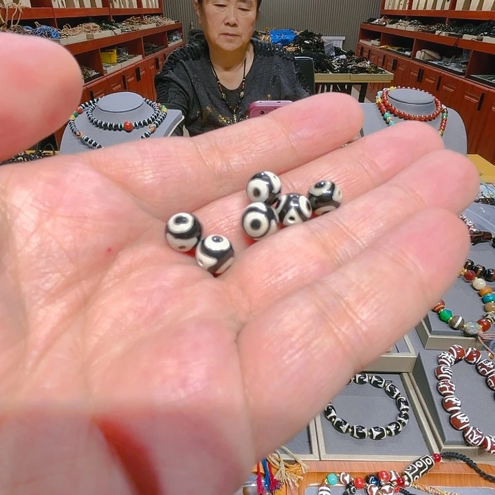 未镶嵌玛瑙/玉髓珠宝奇石