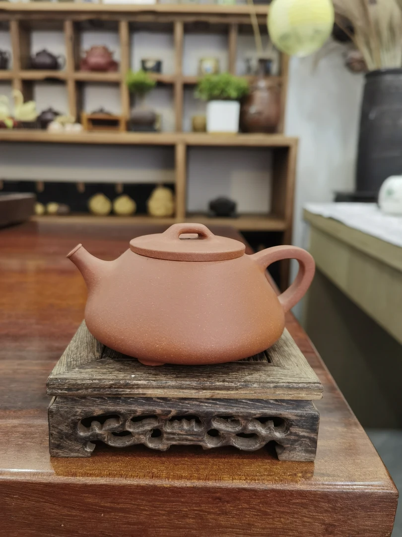 紫砂壶：牛盖天青石瓢手工茶壶