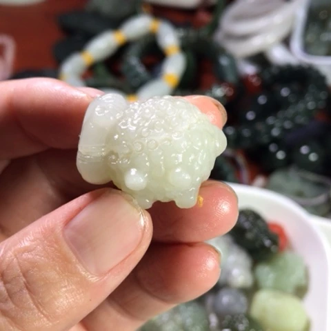 未镶嵌和田玉(糖玉)手机链