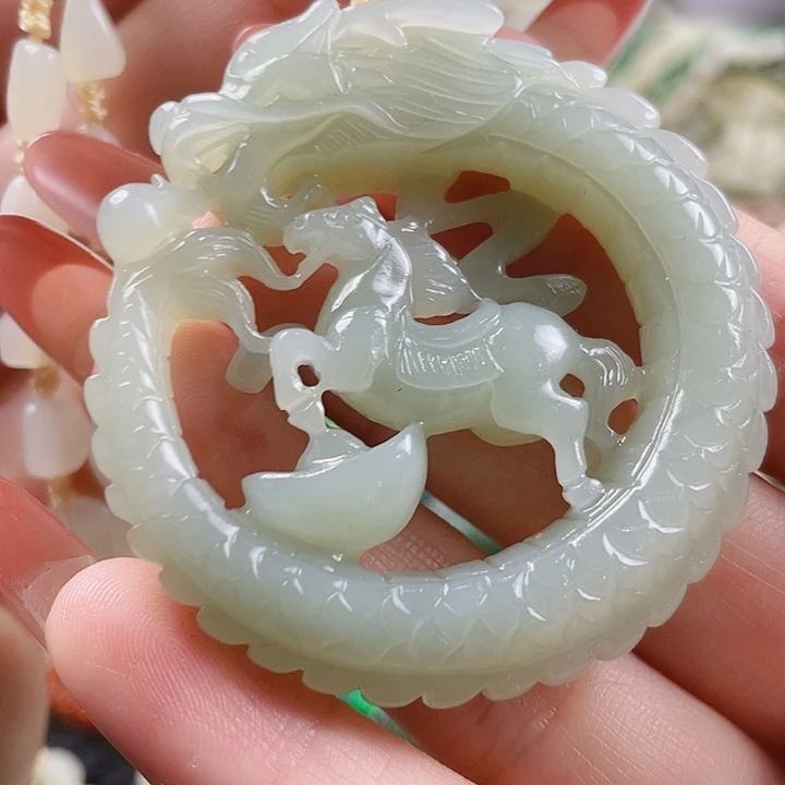 未镶嵌和田玉挂件