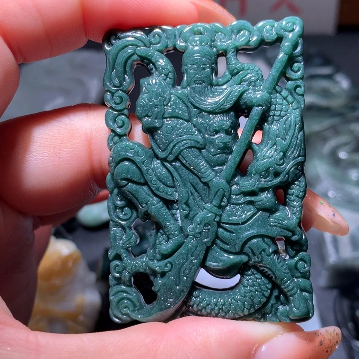 翡翠未镶嵌颈饰保真天然A货翡翠