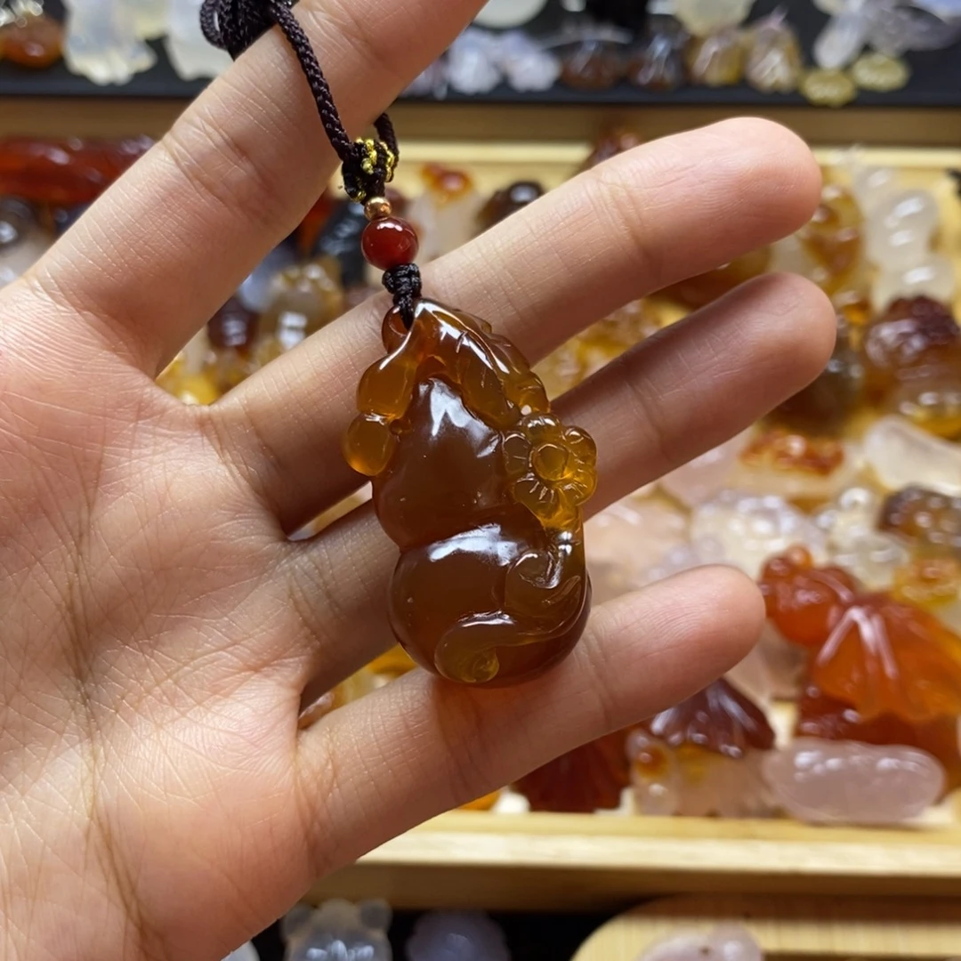 玛瑙/玉髓颈饰未镶嵌