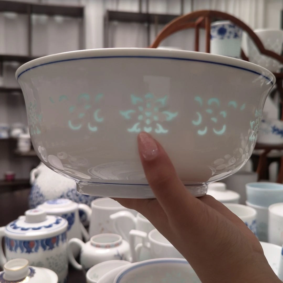瓷东方莲韵8.5寸汤碗一个