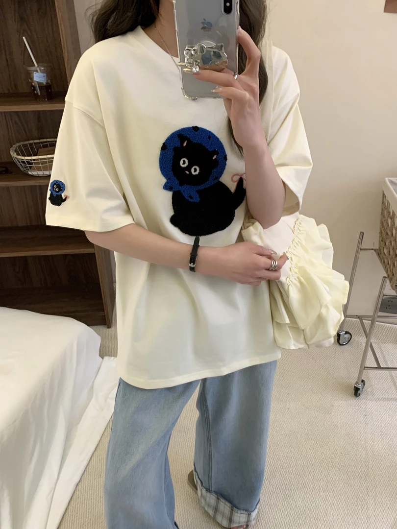 程程甄选-「设计师款」韩系重工刺绣围巾猫咪简约时尚体恤696