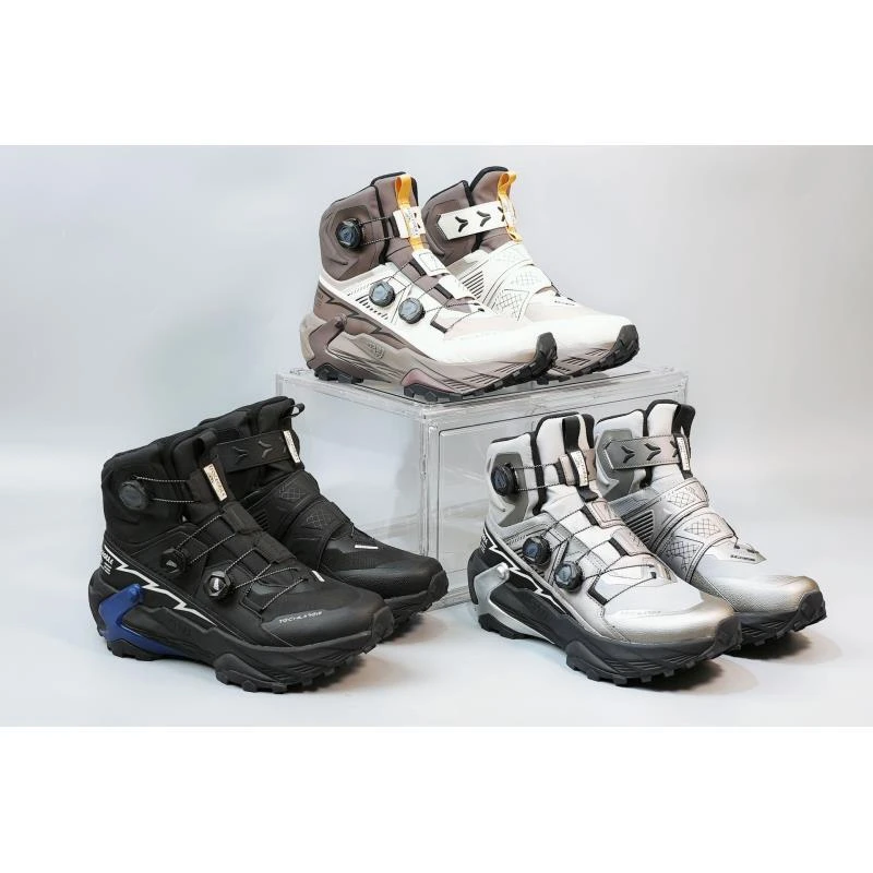 大脚丫在售高端双纽扣秋冬季高帮防滑加厚登山越野徒步鞋