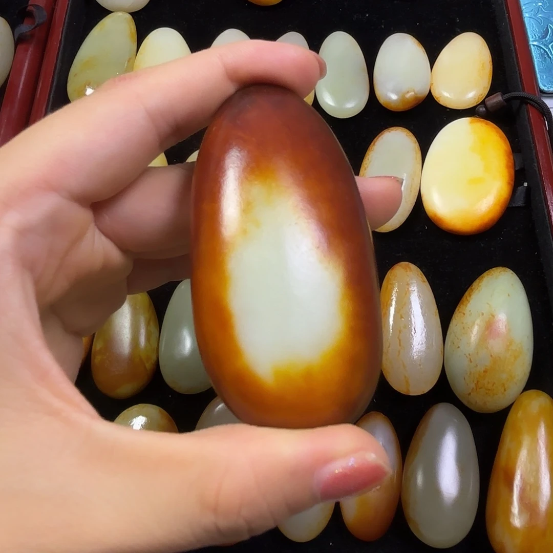 和田玉未镶嵌颈饰公*